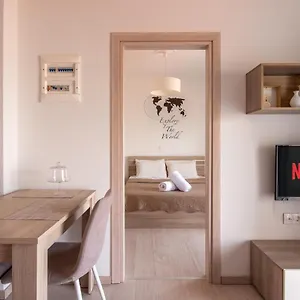 Apartament Minimalist W/ View, Saloniki