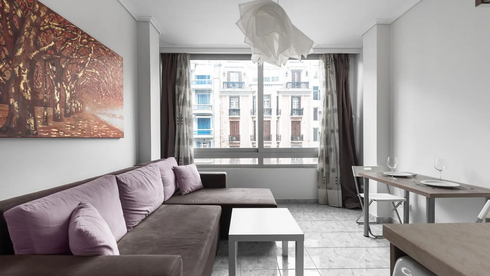 Studio 54, Nilie Hospitality Mgmt ile iletişim